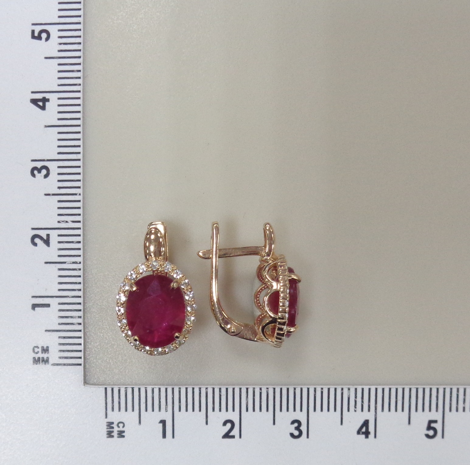 Серебряные серьги с рубинами